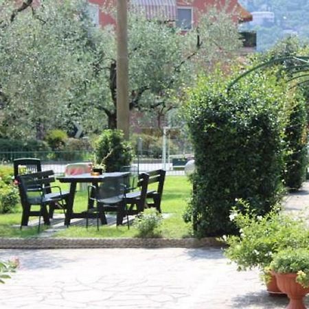 Villa Marina Torbole Sul Garda Buitenkant foto