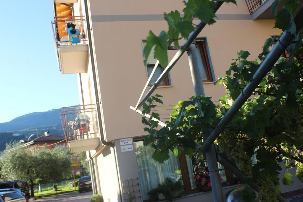 Villa Marina Torbole Sul Garda Buitenkant foto