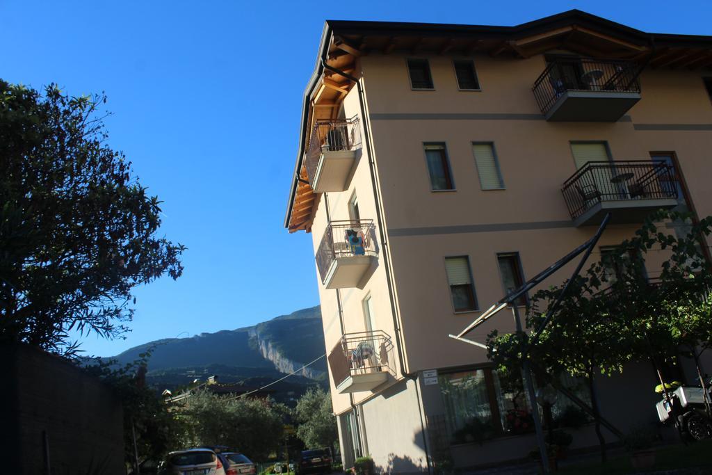 Villa Marina Torbole Sul Garda Buitenkant foto